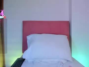 Samanthaheinz from Chaturbate