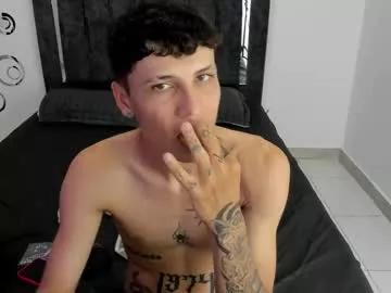 Sara_and_alexis from Chaturbate