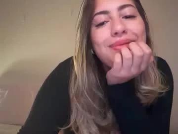 Freechat sieena on Chaturbate