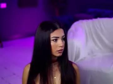 Freechat siennaruh on Chaturbate