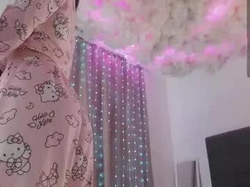 Freechat smolsonja on Chaturbate