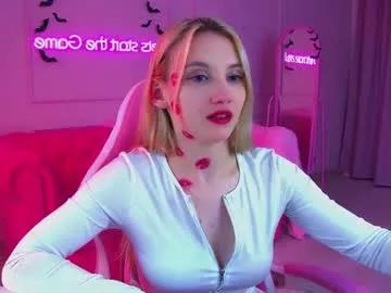 stacyevances —  I am Stacy You're cool.I will make a zoom on my beautiful blue eyes #bigboobs #shy #c2c #blond #nonude [35 tokens remaining]