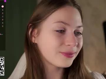 stella_of_steel — Show bare ass #natural #smile #shy #tease #smalltits [66 tokens remaining]