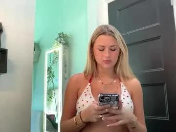 stella_rose20 — Stella_rose20's room #new #blonde #18