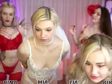 sunnyfia from Chaturbate