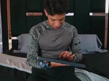 Freechat taylorsmiths_ on Chaturbate