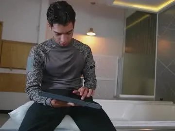 Freechat taylorsmiths_ on Chaturbate