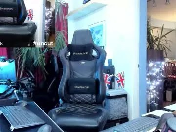 Freechat topalphaboss on Chaturbate