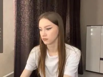 Freechat trishaawbrey on Chaturbate