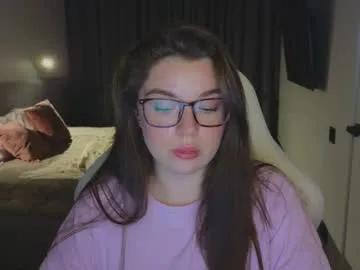 Tutti_frutti_ from Chaturbate