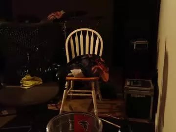 Freechat twerkyballs on Chaturbate