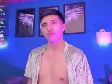 Freechat un_sluttyy on Chaturbate