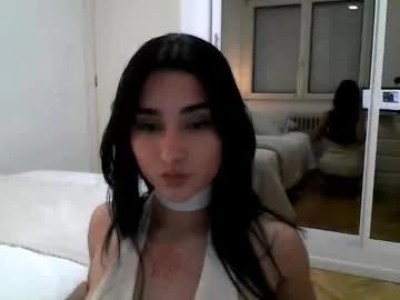 vaenina — 100 (Let's dance a little) 300 (My breasts free x3 min) 600 (Sensual lingerie) 850 (3 tip menu poses) 1000 (Naked and sensual dance) [990 tokens remaining]