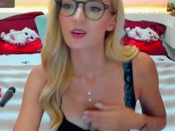 verrasweet4u from Chaturbate