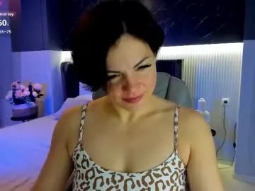wow_maya on Chaturbate 