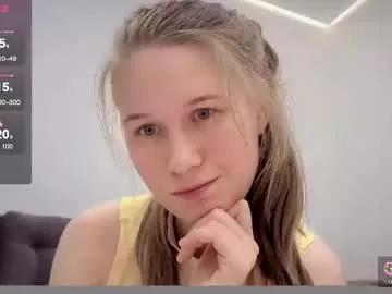 Freechat yana_squrel_22 on Chaturbate