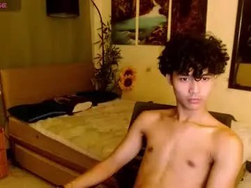 Freechat yourasiancarl on Chaturbate