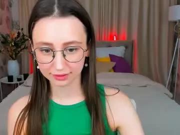 yourlovelystory from Chaturbate is Freechat