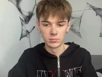 yoursweetyguy on Chaturbate