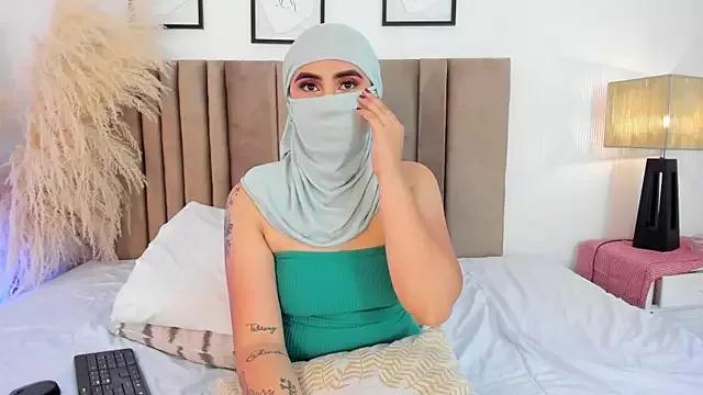 _aamira from StripChat is Freechat