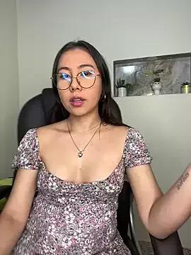 _Alisson_01 from StripChat is Freechat