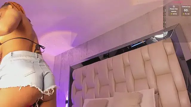 Freechat _CurlyGirl_ on StripChat