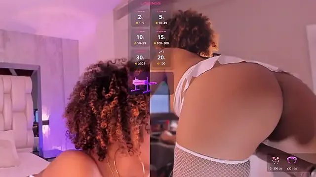 Freechat _CurlyGirl_ on StripChat