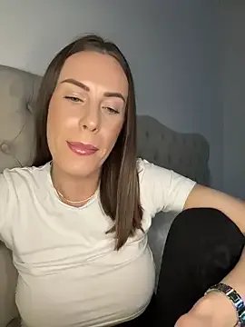 _JessyRey_ — Flash boobs 