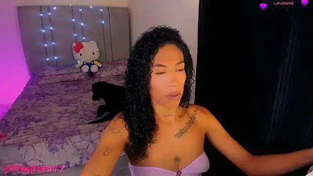 Freechat _Larabbitxx on StripChat