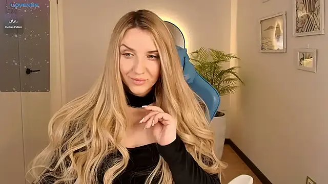 Freechat _Mi1a_ on StripChat