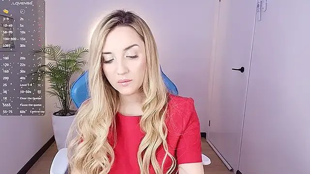 Freechat _Mi1a_ on StripChat