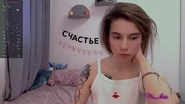 _ni_kiss from StripChat