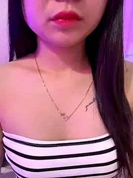 Freechat _ZaraLux_ on StripChat