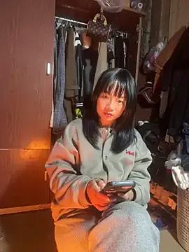 AAANINE22 on StripChat