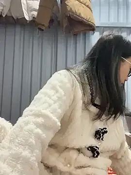 AAANINE22 on StripChat