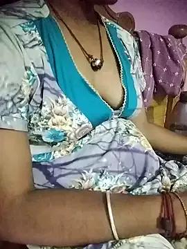 aadhini01 on StripChat