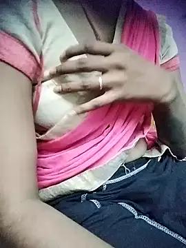 aadhini01 on StripChat