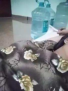 aadhini01 on StripChat