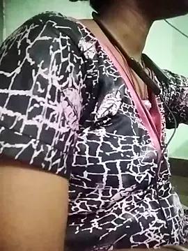 aadhini01 on StripChat