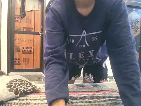 Freechat Aayusmatisharma on StripChat