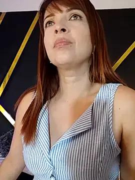 Freechat Adel_Nesbiit on StripChat