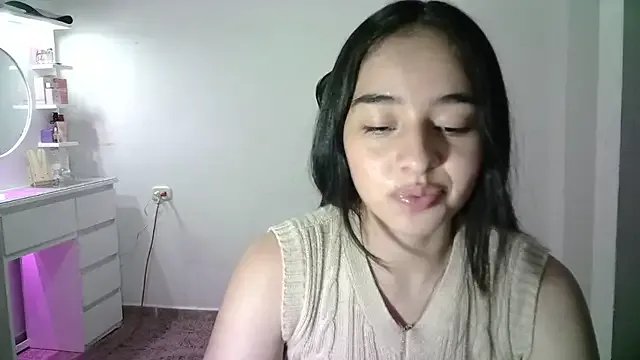 Freechat aineangeel on StripChat