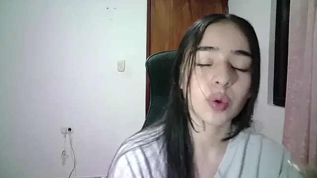 Freechat aineangeel on StripChat