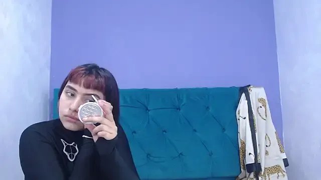 Freechat akoradia_mondcm on StripChat