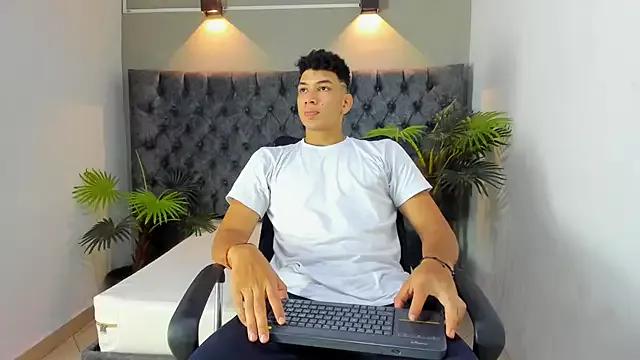 ALAN_REDINGER from StripChat
