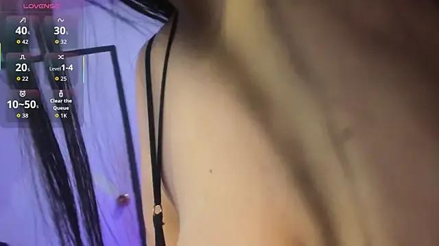 Alana_wish1 on StripChat