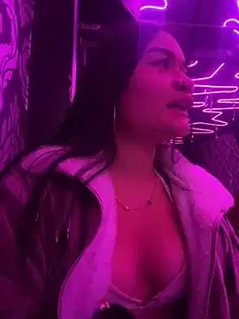 Alanasole from StripChat is Freechat