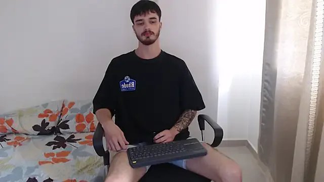 Freechat Aleex_Miller on StripChat