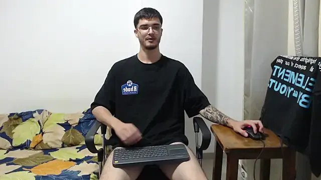 Freechat Aleex_Miller on StripChat