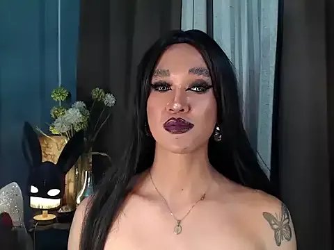 Freechat AleinaCroft on StripChat